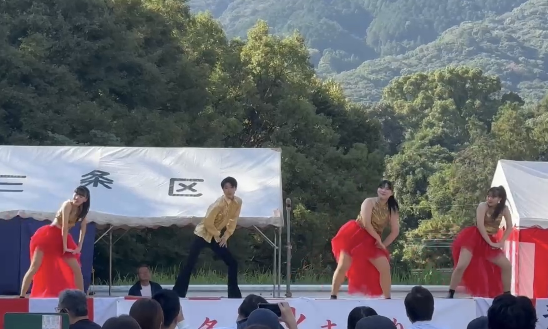 4人のダンサー