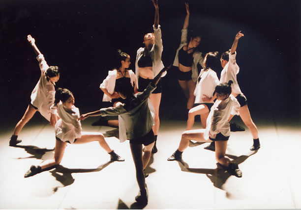 Company Live 2008で踊る出演者たち